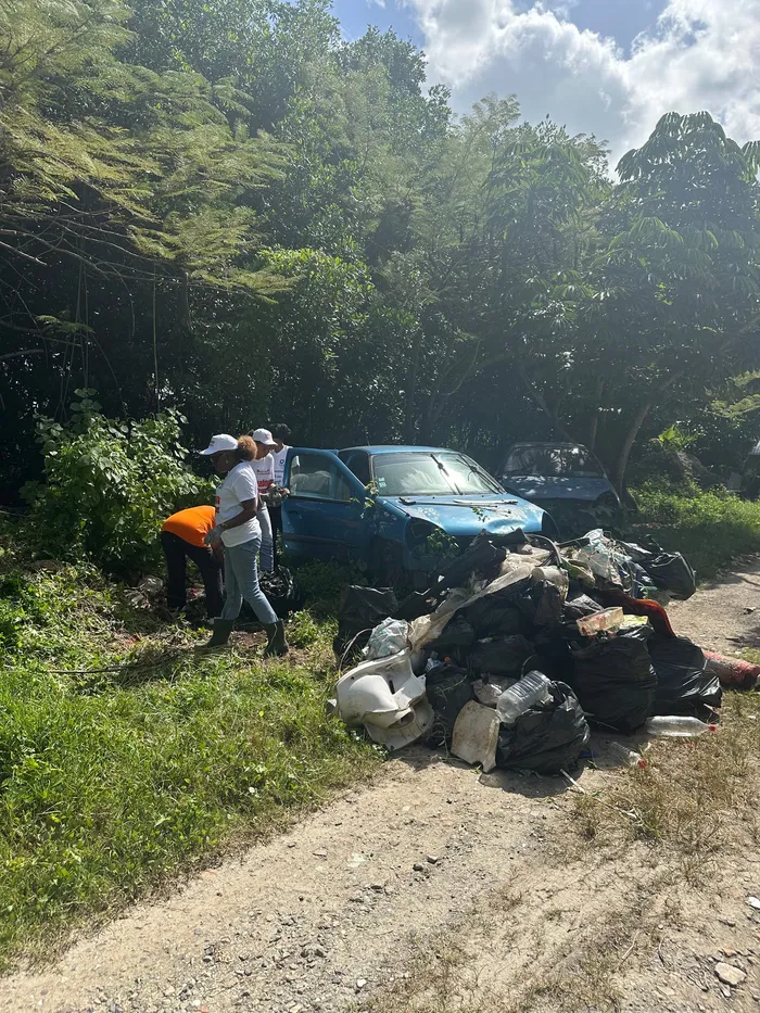 Ramassage des déchets à Coco l'Échelle · 21 mars 2025