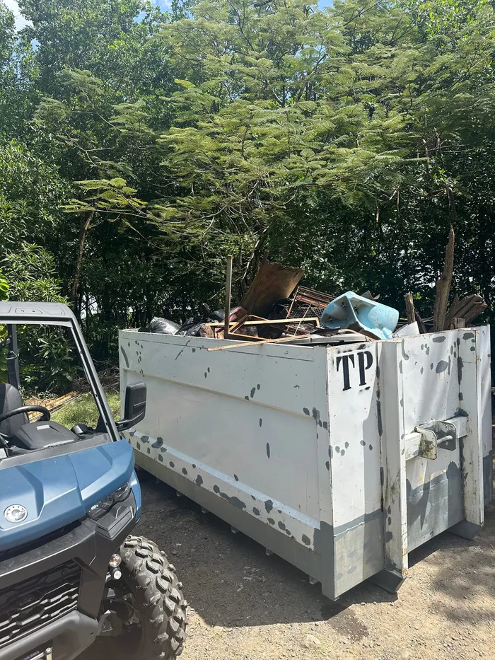 Ramassage des déchets à Coco l'Échelle · 21 mars 2025